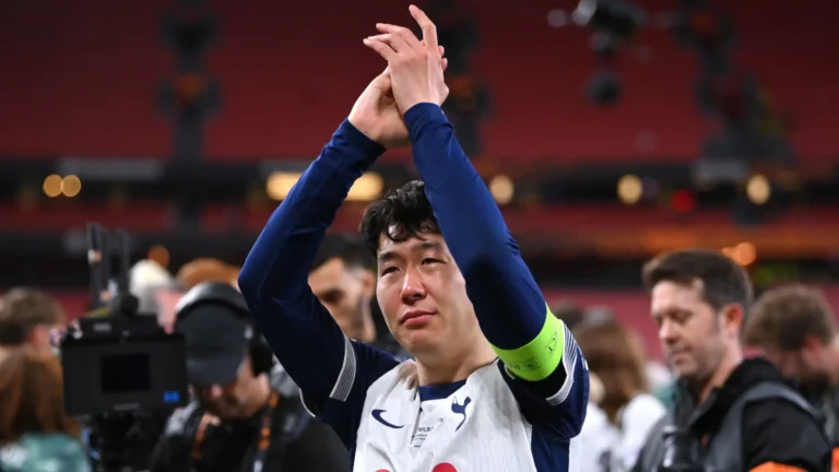 son-heung-min-claps-250521g1200